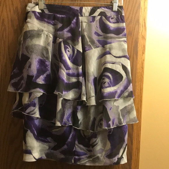 Skirt - Picture 2 of 3